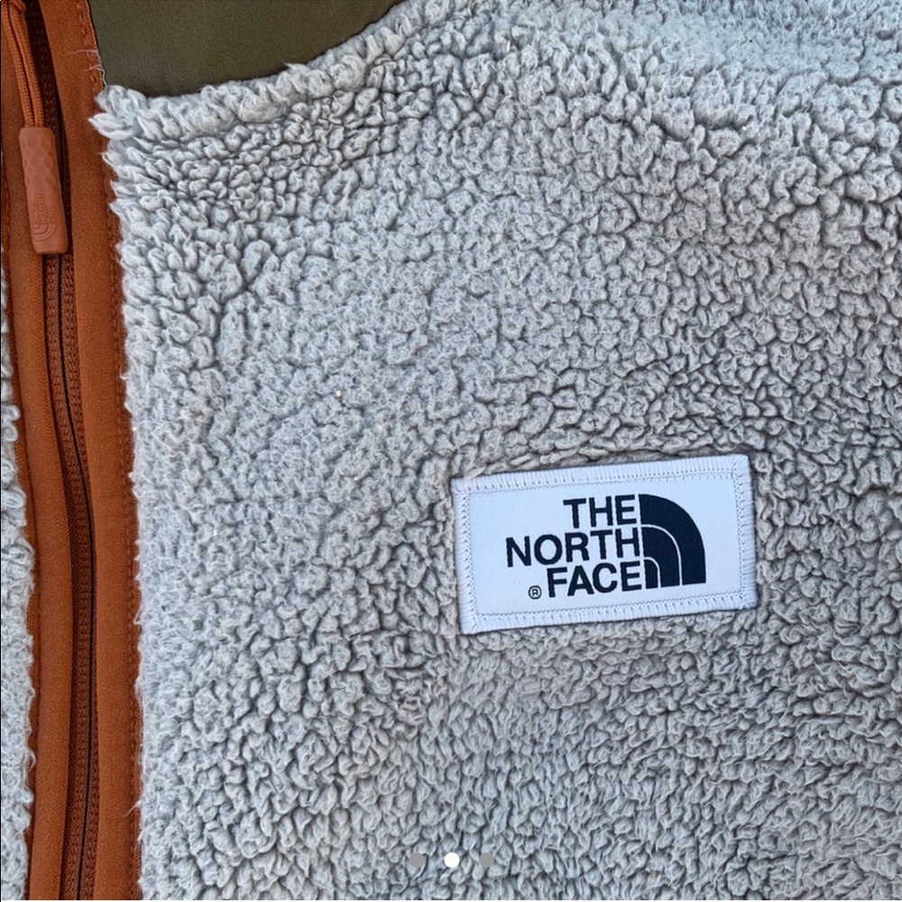 The North Face Half Zip - Picture 2 of 3